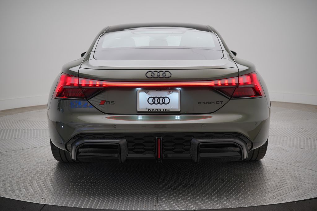 Thumbnail: 2026 Audi RS e-tron GT - 4