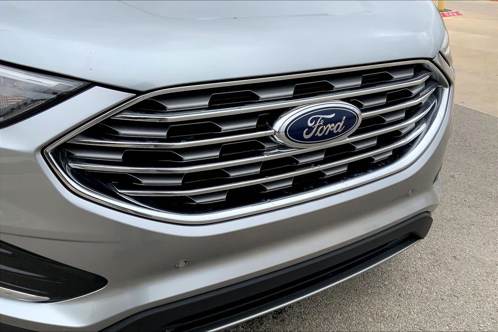 2024 Ford Edge Titanium 28