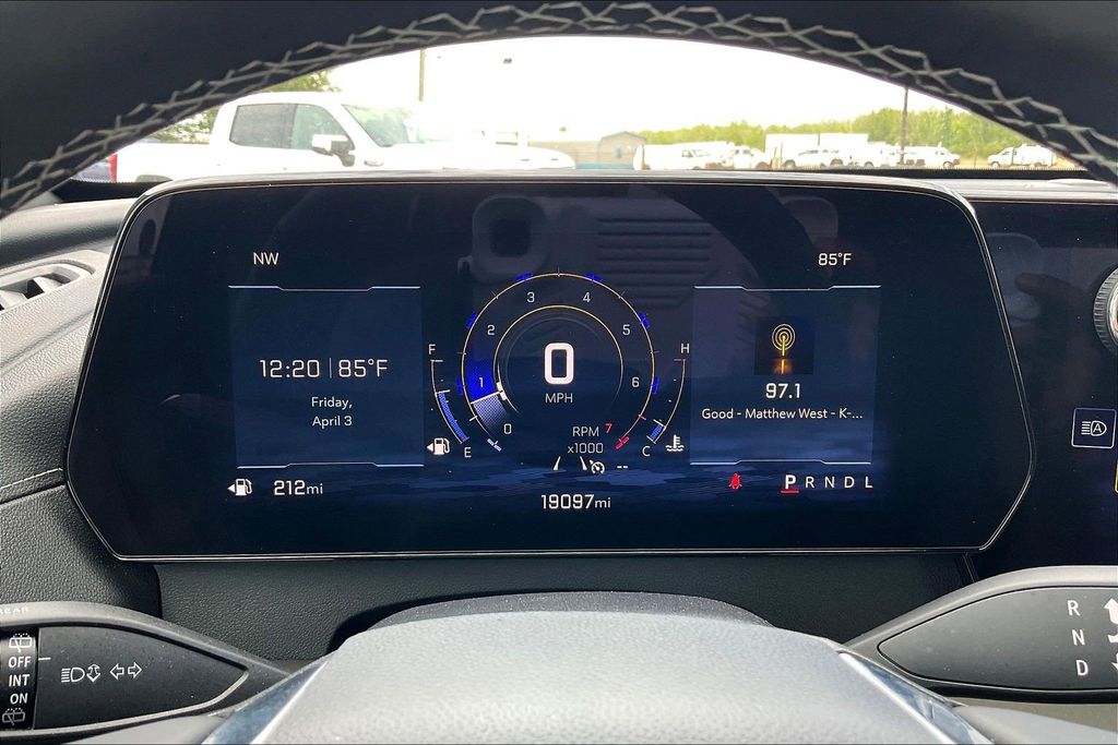 Used 2025 Chevrolet Traverse LT 4D Sport Utility