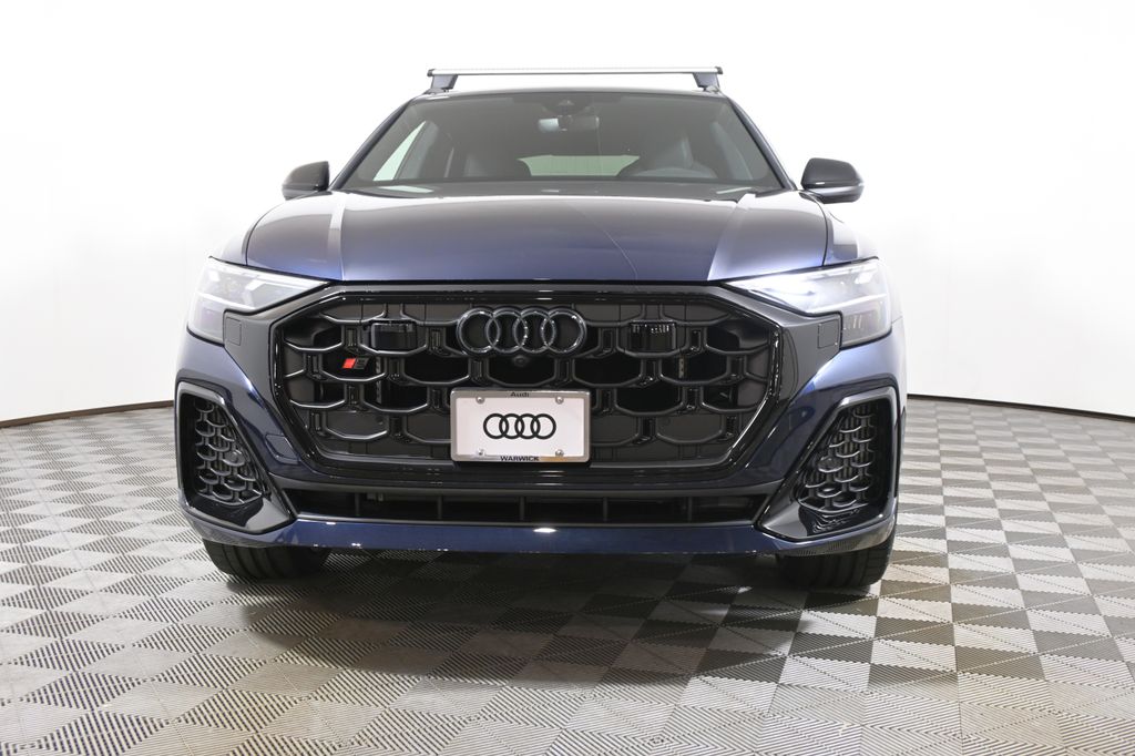 Thumbnail: 2026 Audi SQ8 - 10