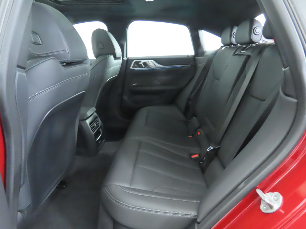 Thumbnail: 2025 BMW 4 Series - 22