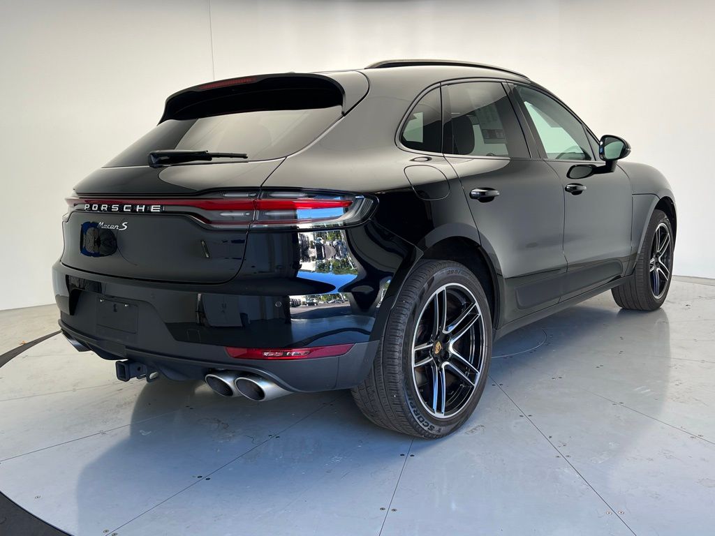 Thumbnail: 2020 Porsche Macan - 21