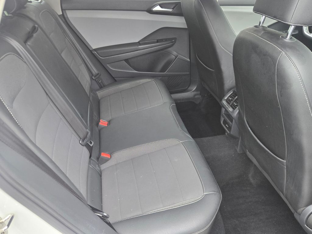 2022 Volkswagen Taos - $17,900