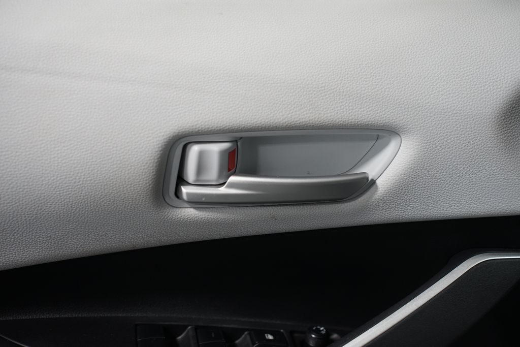 Thumbnail: 2025 Toyota Corolla - 31