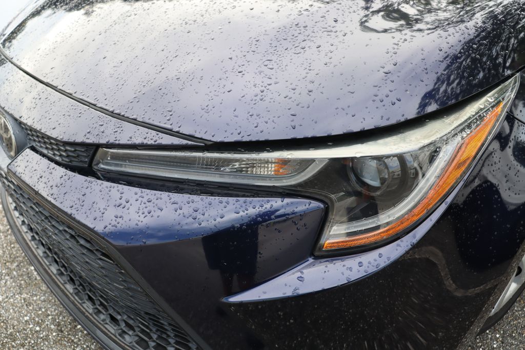 Thumbnail: 2022 Toyota Corolla - 3