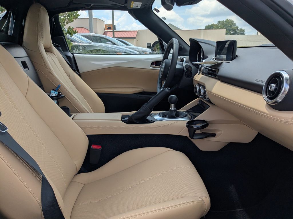 2025 Mazda MX-5 Miata RF Grand Touring