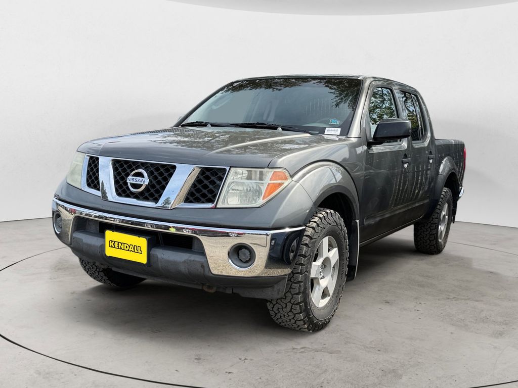 Storm Gray Clearcoat Metallic 2005 Nissan Frontier 4 Dr SE 4WD Crew Cab SB Pickup Truck Four-Wheel Drive 5-Speed Automatic Overdrive