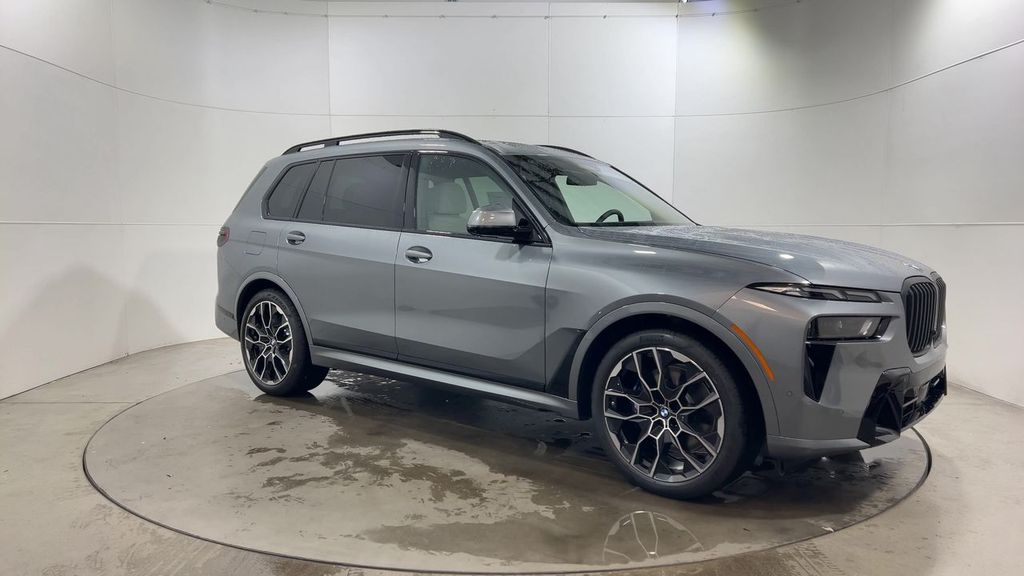 Thumbnail: 2026 BMW X7 - 2