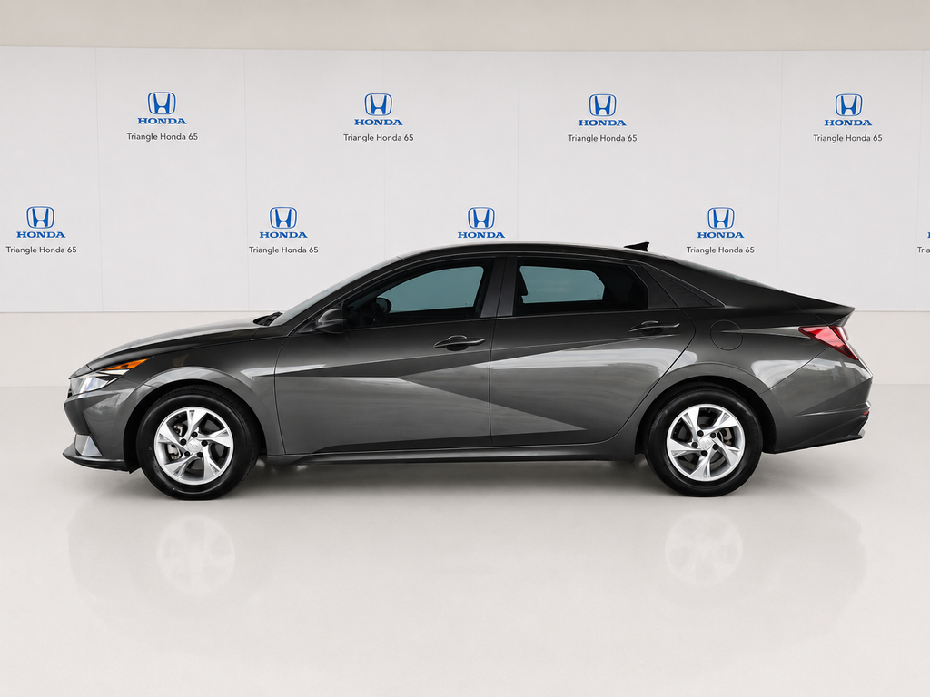 Thumbnail: 2021 Hyundai Elantra - 4