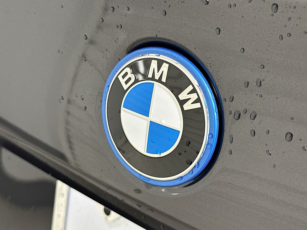 Thumbnail: 2026 BMW 5 Series - 22