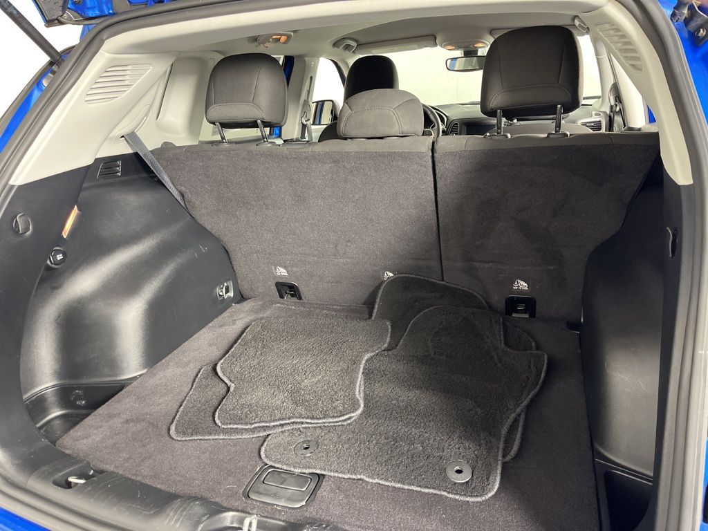 Thumbnail: 2018 Jeep Compass - 20