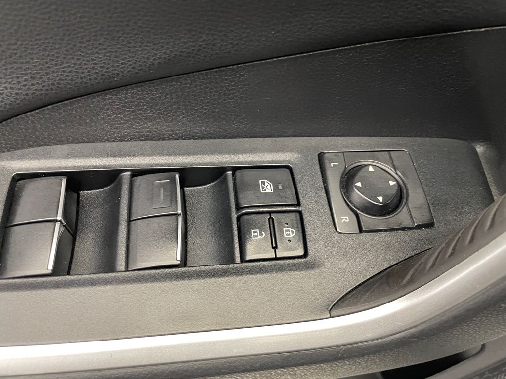 2021 Toyota RAV4 XSE 10