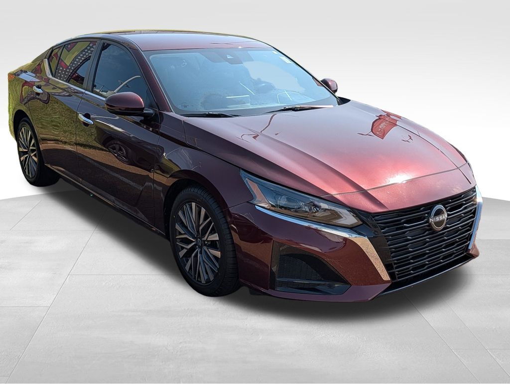 Used 2023 Nissan Altima Sedan