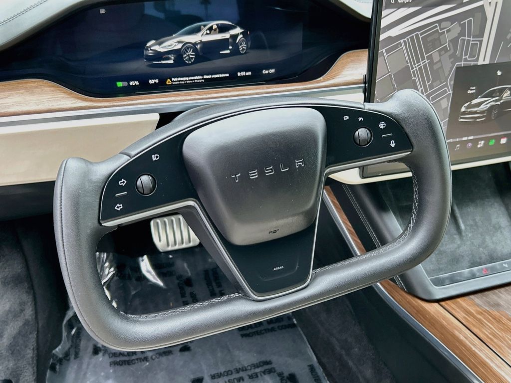 Thumbnail: 2022 Tesla Model S - 10
