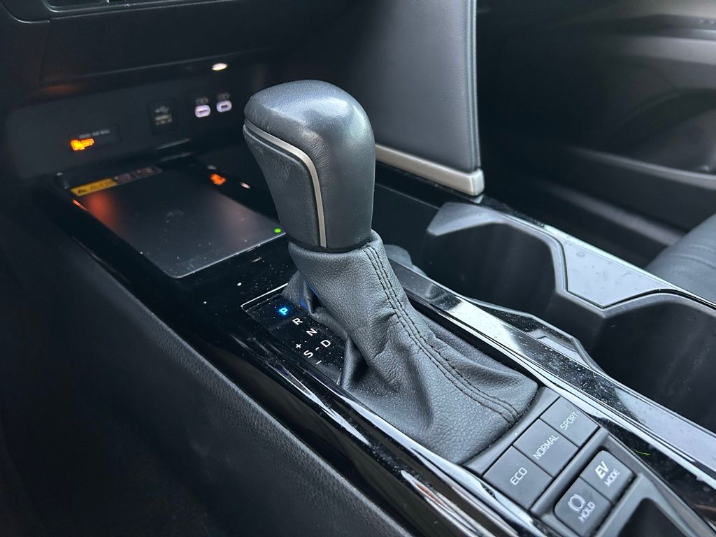 Thumbnail: 2025 Toyota Camry - 27