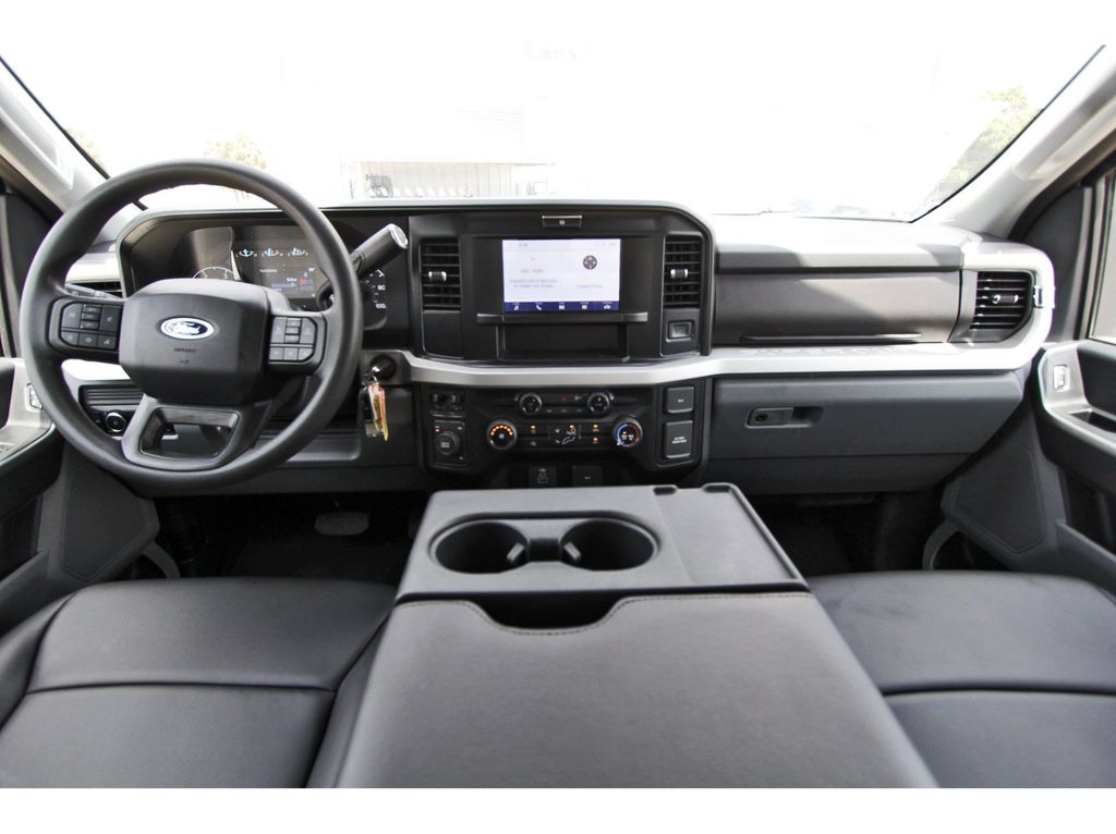 2025 Ford F-250SD XLT - 8