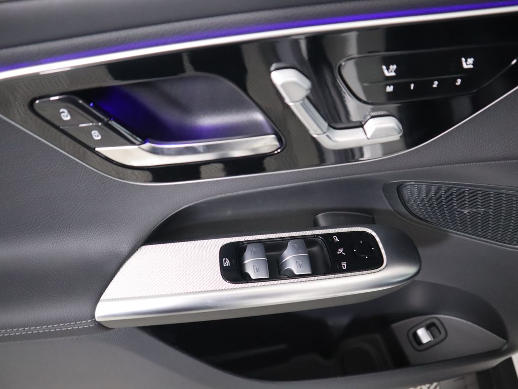 Thumbnail: 2026 Mercedes-Benz GLC - 24