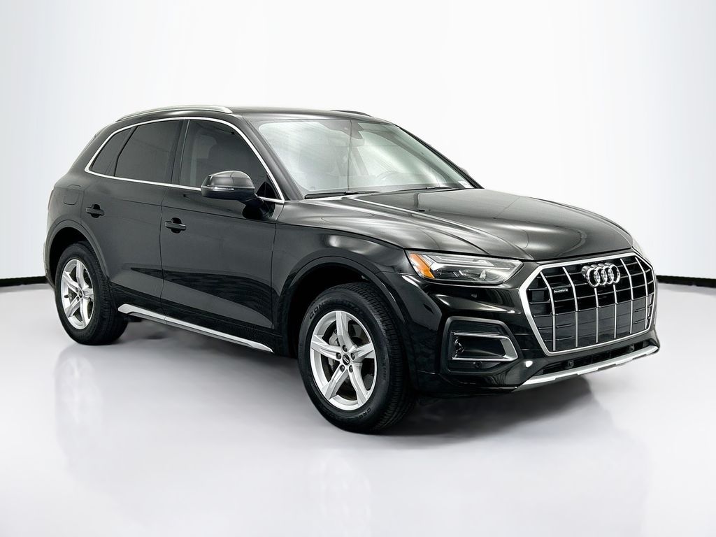 Thumbnail: 2023 Audi Q5 - 3