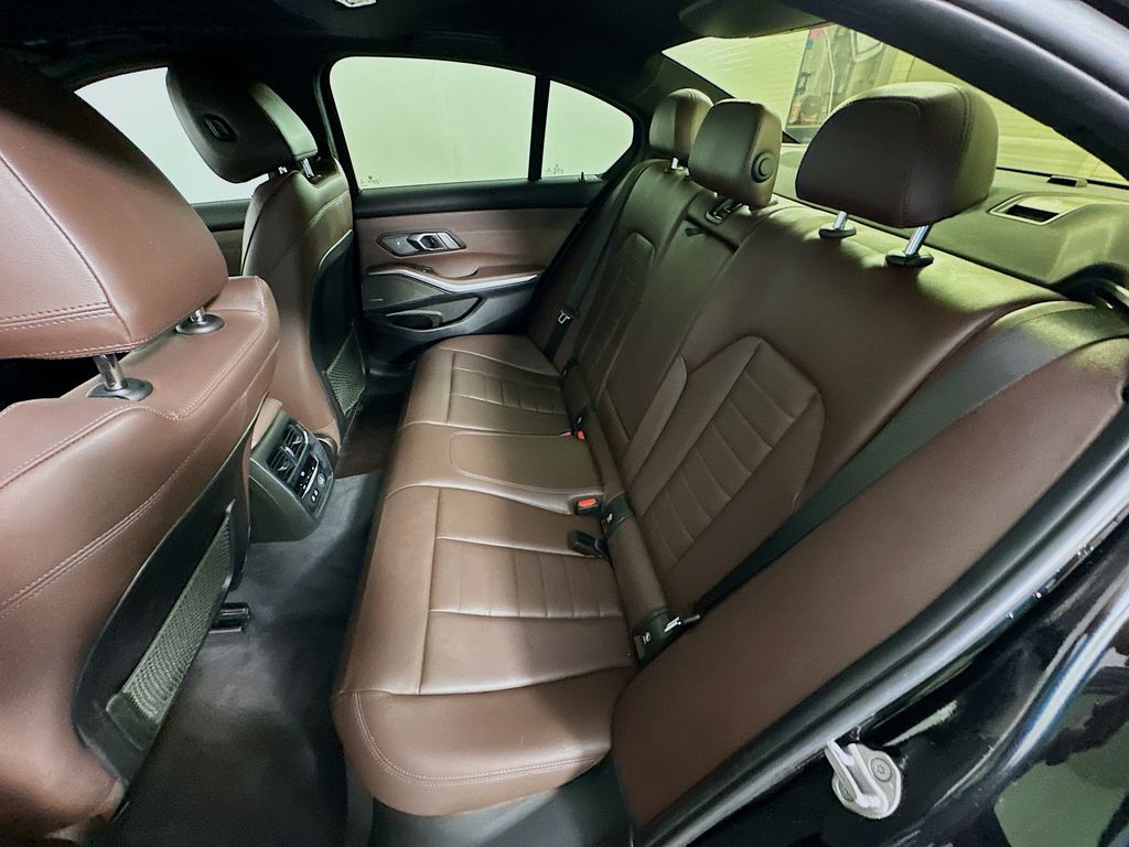 Thumbnail: 2020 BMW 3 Series - 25