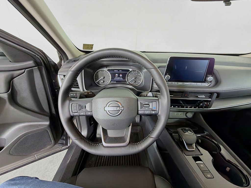 Used 2025 Nissan Rogue SUV