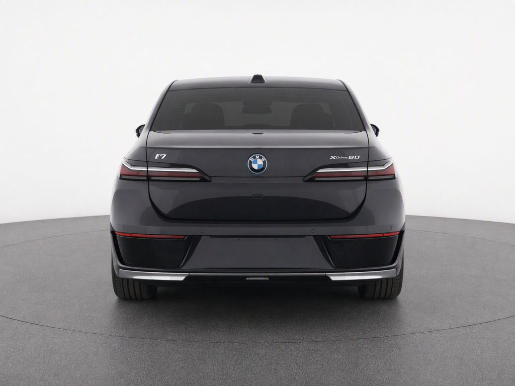 Thumbnail: 2023 BMW i7 - 4