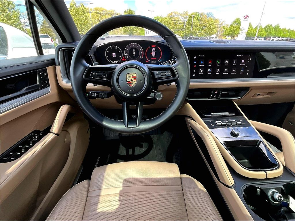 2024 Porsche Cayenne — photo 17