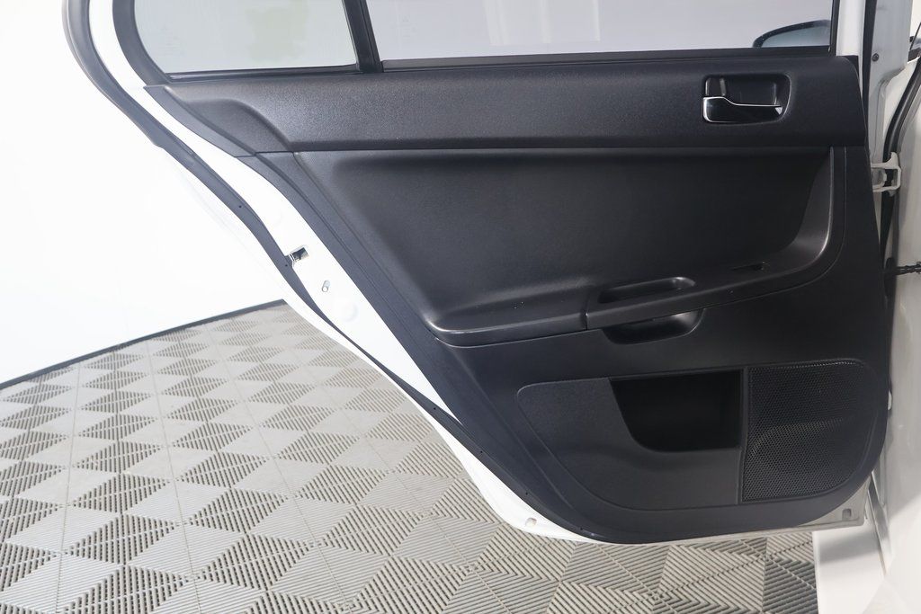 Thumbnail: 2015 Mitsubishi Lancer - 13