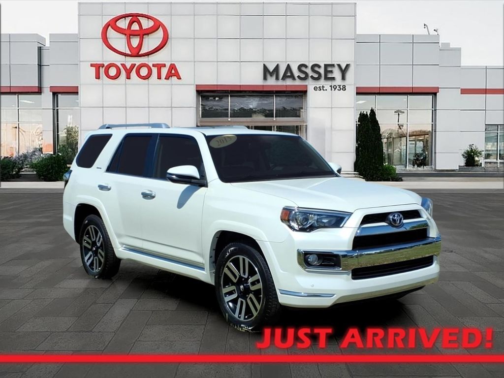 White (Blizzard Pearl) 2015 Toyota 4Runner SUV / Crossover 4X2 5-Speed Automatic Overdrive