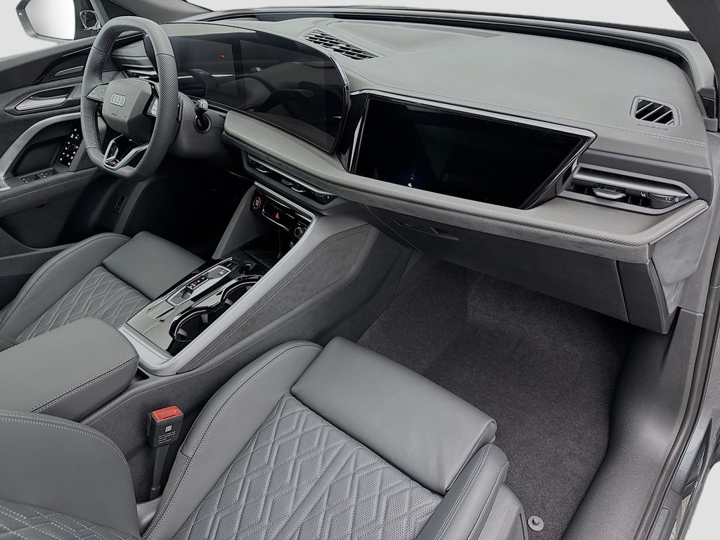 Thumbnail: 2025 Audi SQ5 - 17