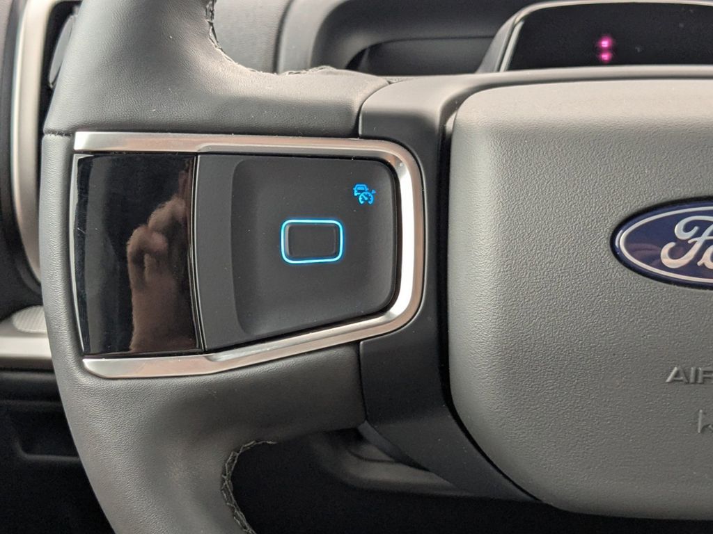 2025 Ford Expedition Active MAX