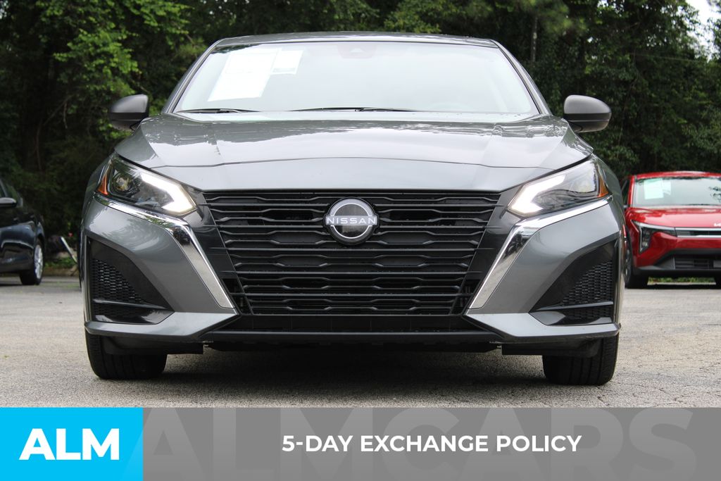 Used 2025 Gray Nissan 2.5 SV image 4