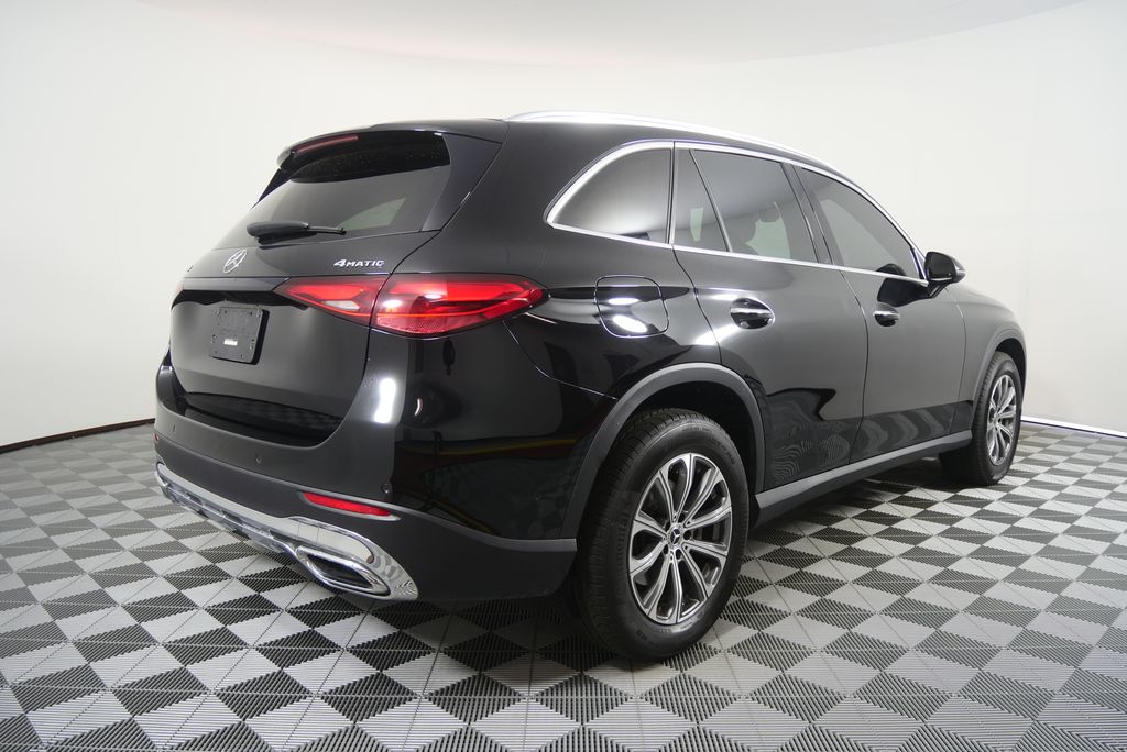 Thumbnail: 2024 Mercedes-Benz GLC - 2