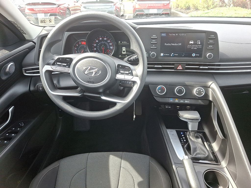 Thumbnail: 2023 Hyundai Elantra - 12
