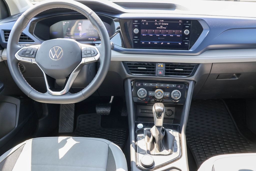 2024 Volkswagen Taos 1.5T SE 28