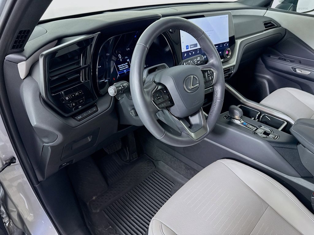 Thumbnail: 2025 Lexus TX - 9