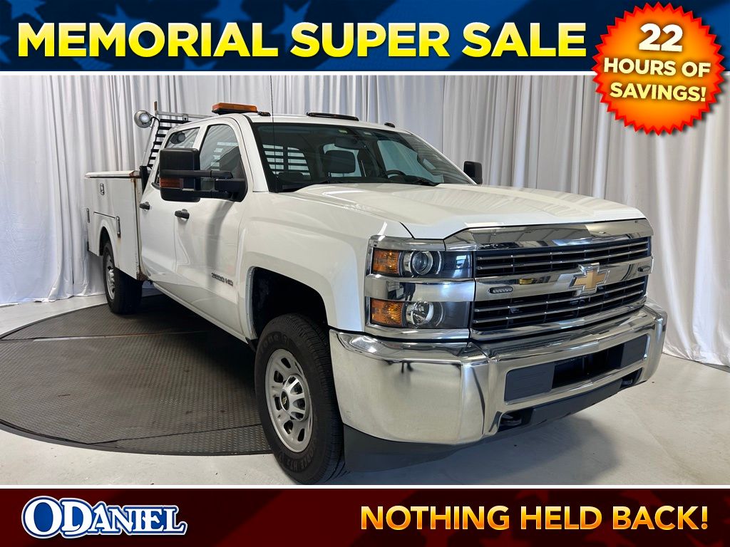 Summit White 2017 Chevrolet Silverado 3500HD Work Truck Crew Cab 4WD Pickup Truck Four-Wheel Drive 6-Speed Automatic Overdrive