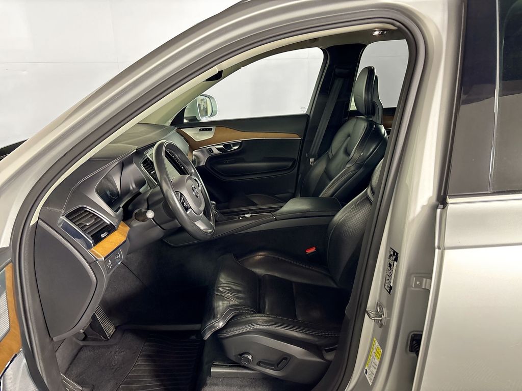 2018 Volvo XC90 T6 Inscription