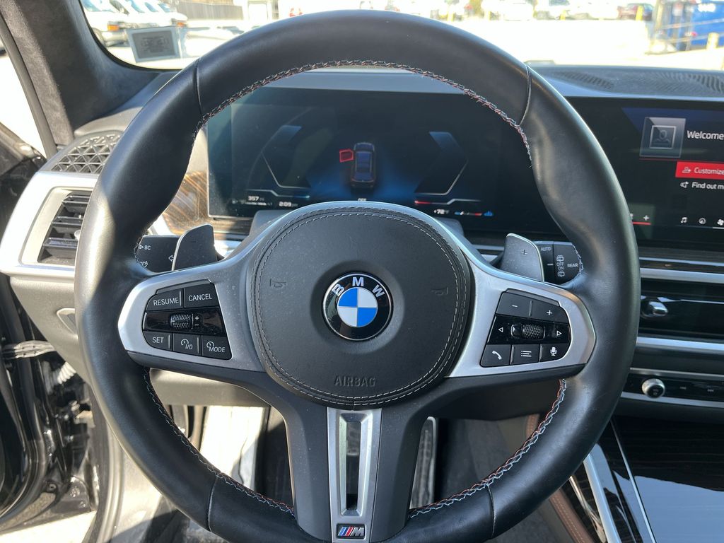 Thumbnail: 2024 BMW X7 - 14