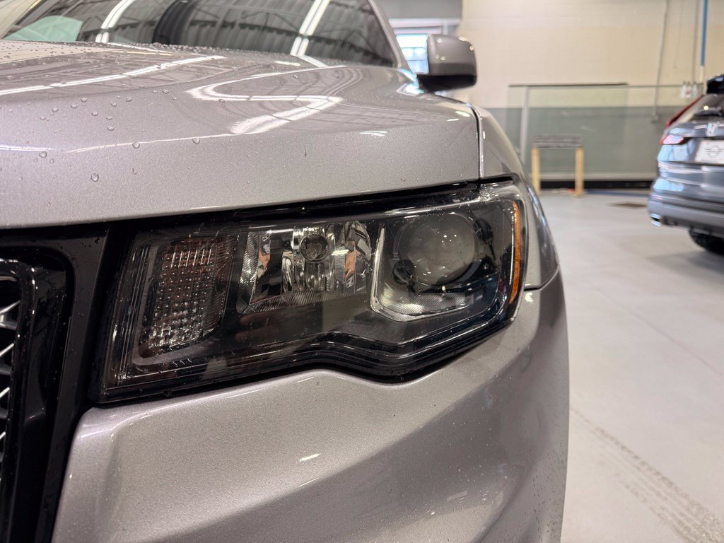 Thumbnail: 2018 Jeep Grand Cherokee - 9