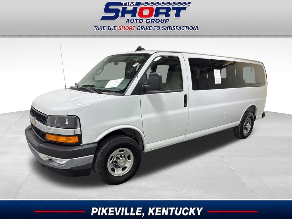 2025 Chevrolet Express 3500 LT Extended RWD