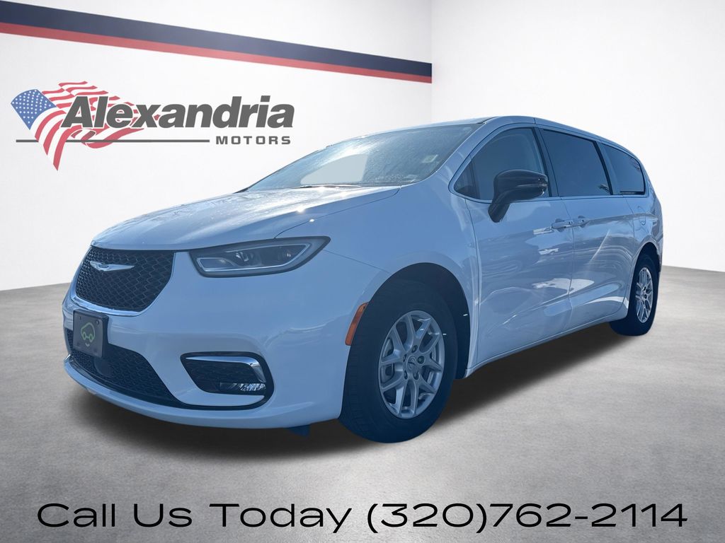 2024 Chrysler Pacifica Touring L FWD