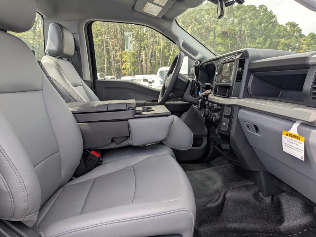 2024 Ford F-450 Chassis XL