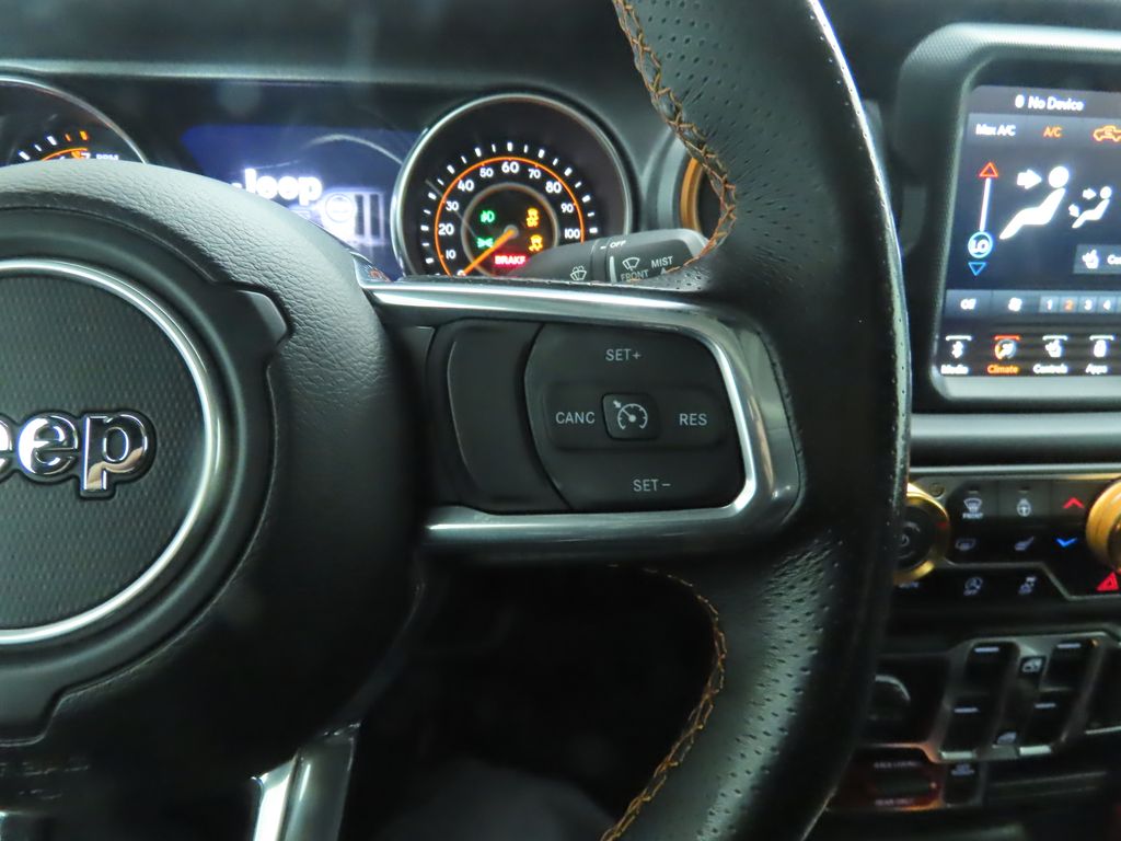 Thumbnail: 2023 Jeep Gladiator - 12