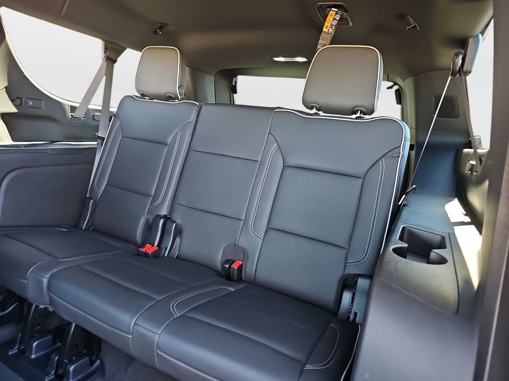 Used 2025 Chevrolet Suburban SUV