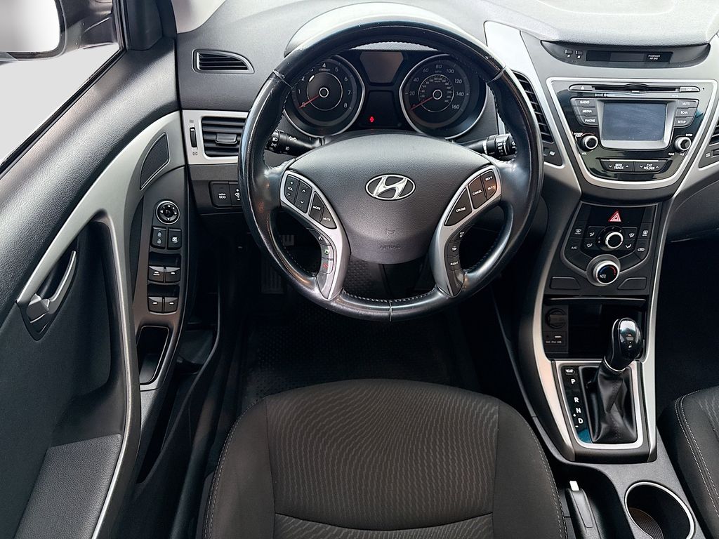 Thumbnail: 2015 Hyundai Elantra - 10