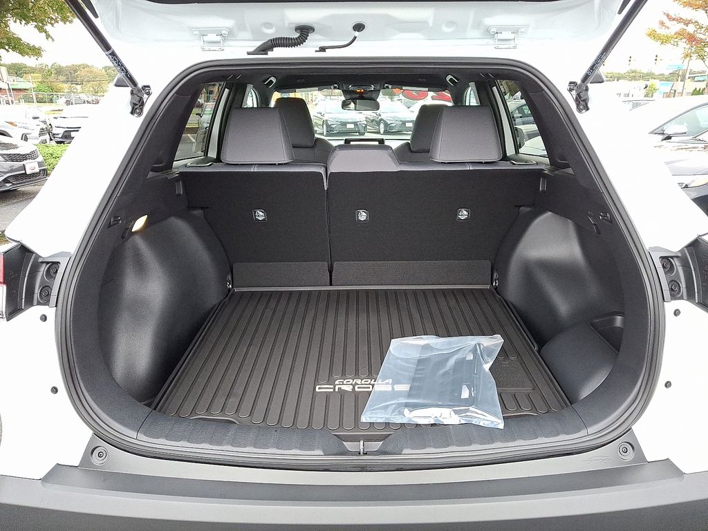 Thumbnail: 2026 Toyota Corolla Cross - 29