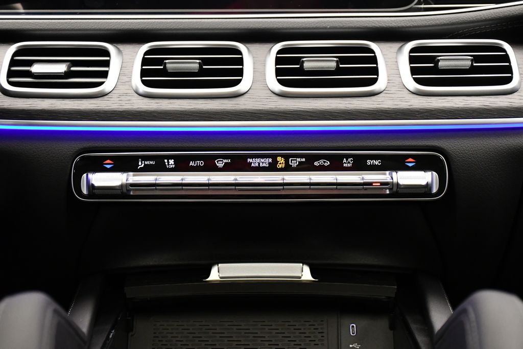 Thumbnail: 2026 Mercedes-Benz GLS - 29