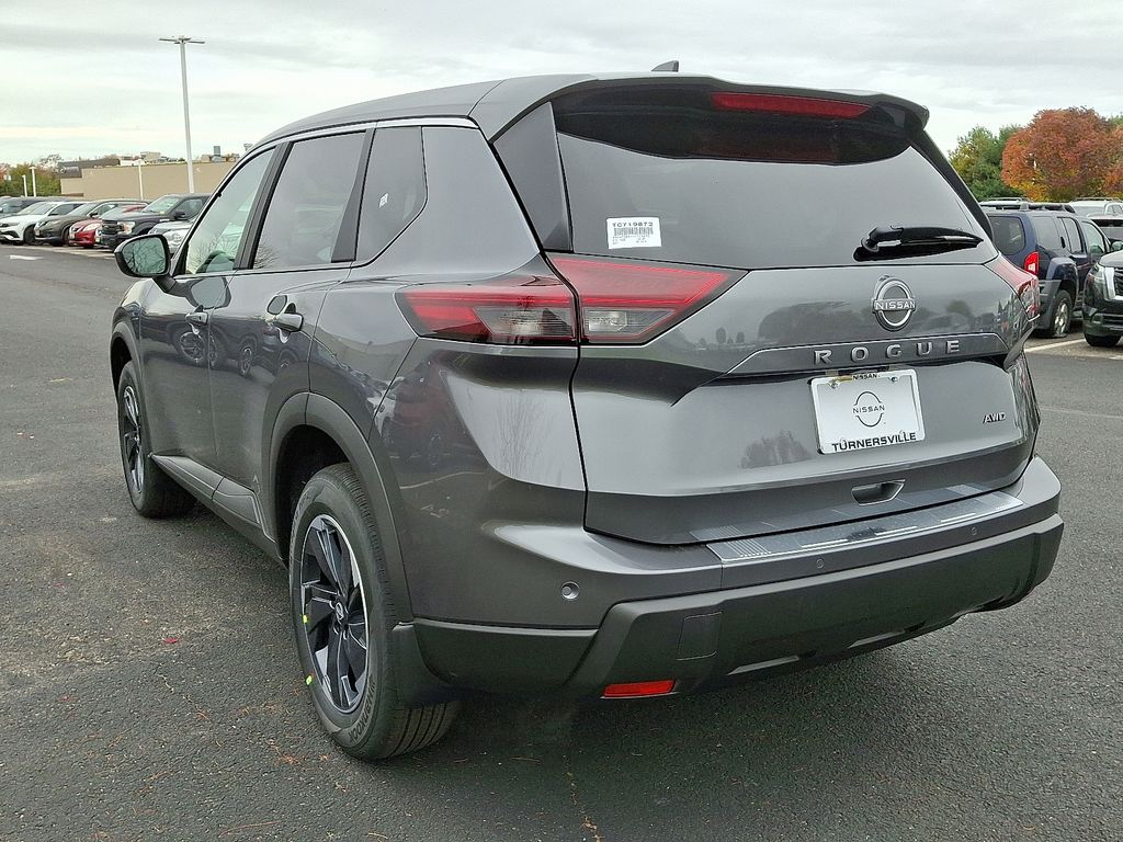 Thumbnail: 2026 Nissan Rogue - 3