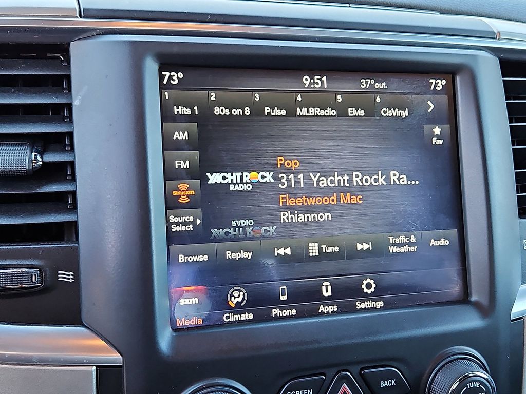 Thumbnail: 2019 RAM 1500 Classic - 17