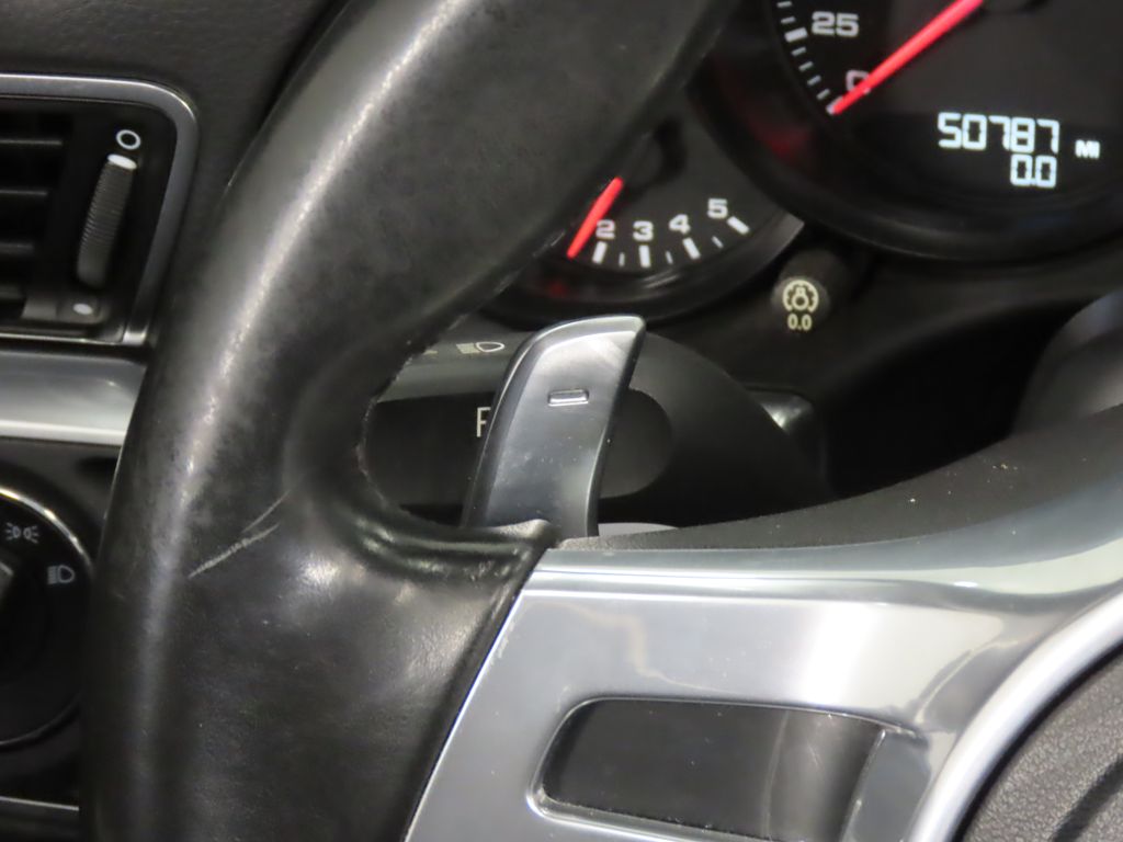 Thumbnail: 2012 Porsche 911 - 27